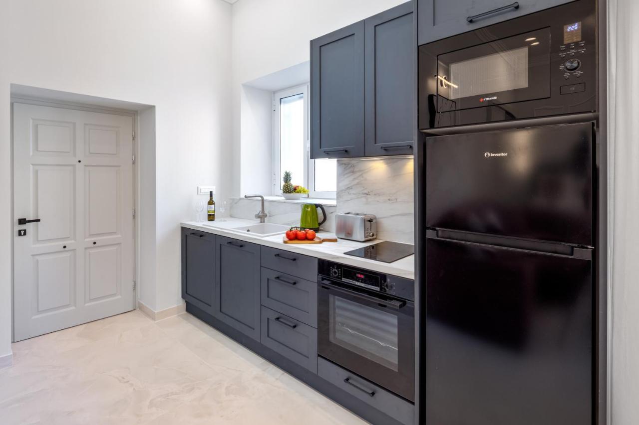 Modern-Vintage Old Town Suites Corfu  外观 照片