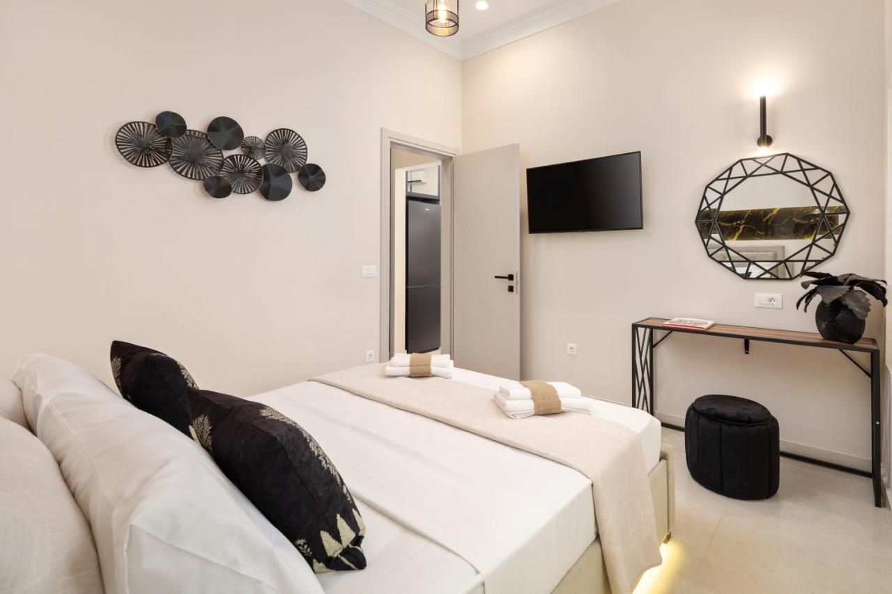 Modern-Vintage Old Town Suites Corfu  外观 照片