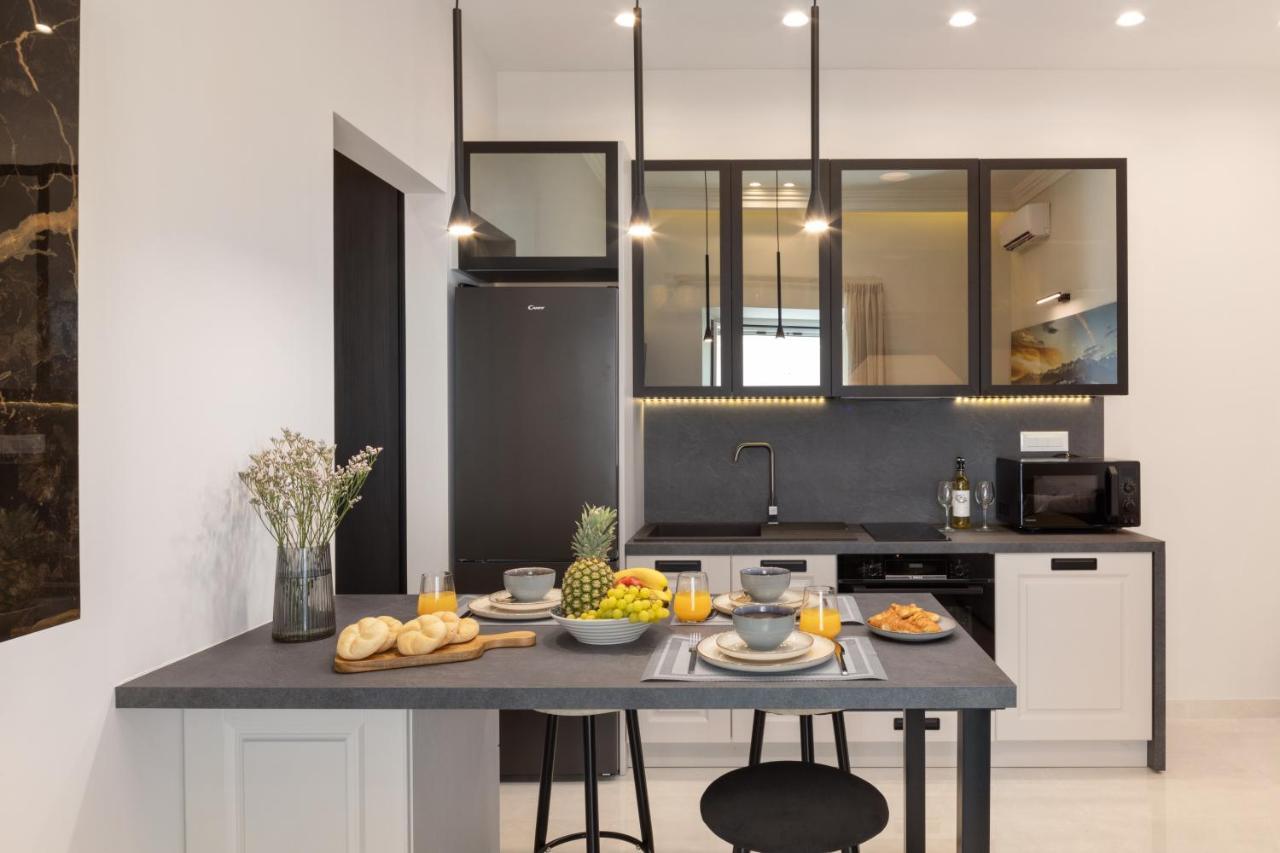 Modern-Vintage Old Town Suites Corfu  外观 照片